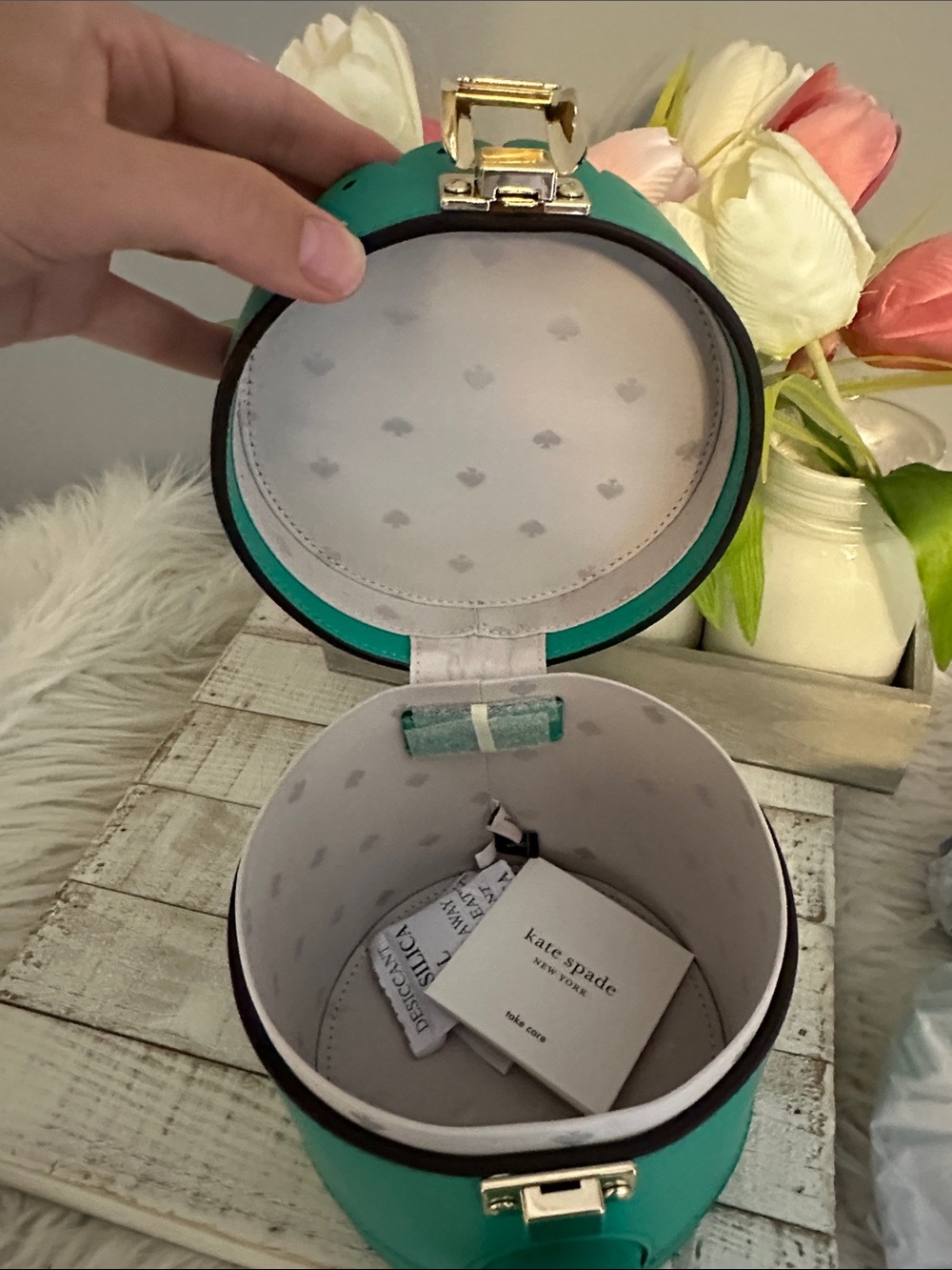Nwt Kate spade spring forward watering can - Picture 8 of 12